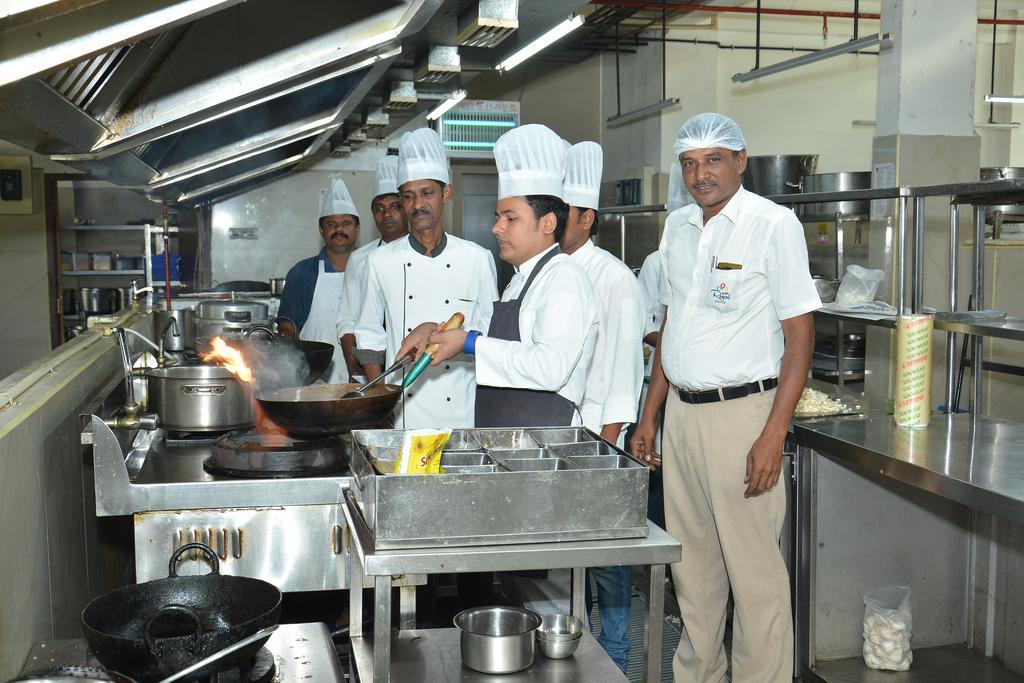 Hotel Palmyra Grand Suite - Tirunelveli Exteriér fotografie